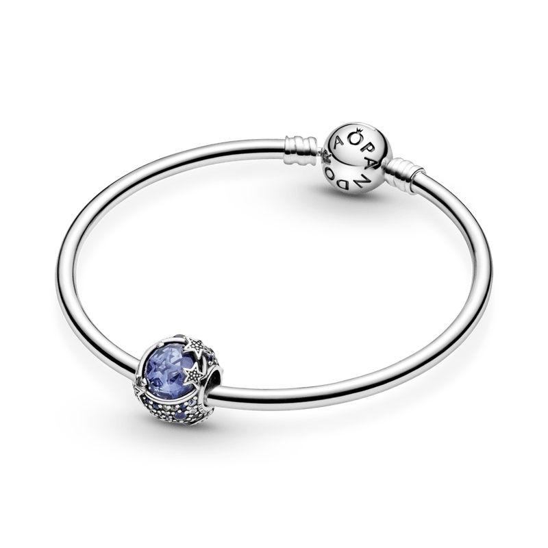 Charm Estrellas Brillantes Azul Celestial