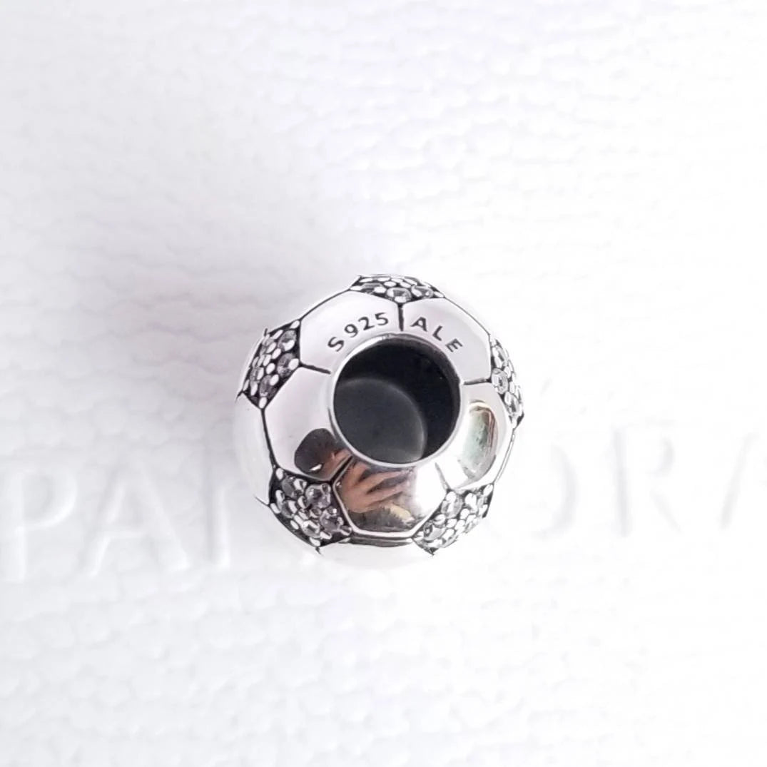 Charm Pelota de Futbol Brillante